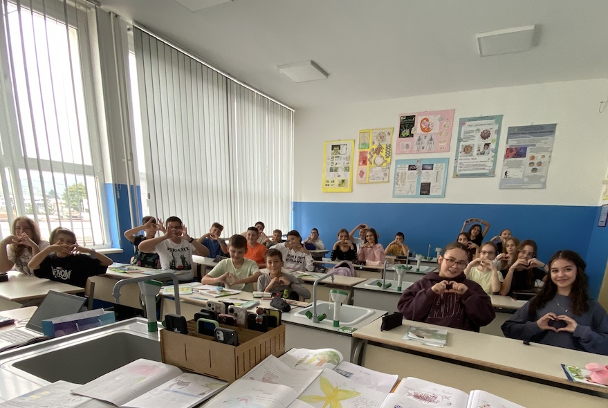 Okom gledali, pod mikroskopom uočili, pametni telefon mudro iskoristili!