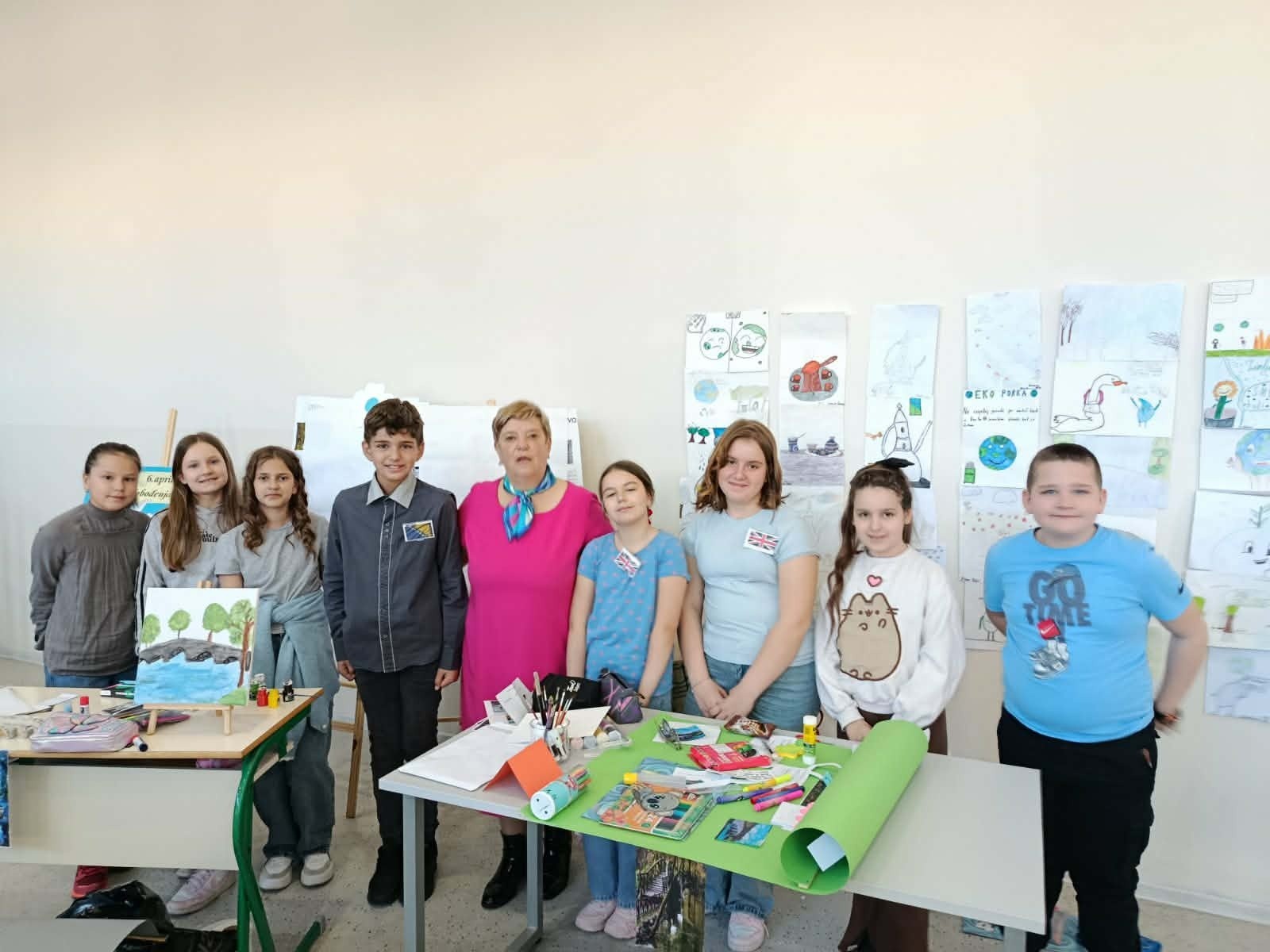 Danas je u našem IV-2 odjeljenju realizovan ogledni čas na temu „Prirodno i kult