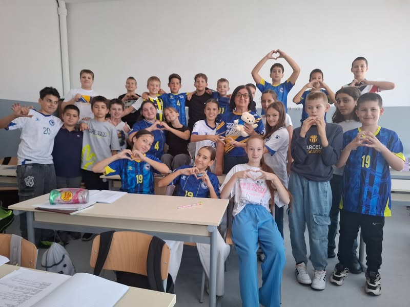 \ud83d\udc99\ud83d\udc9b Srcem uz na\u0161eg kapitena \ud83c\udde7\ud83c\udde6\n